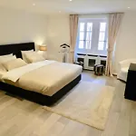 Larem Suites Old Town