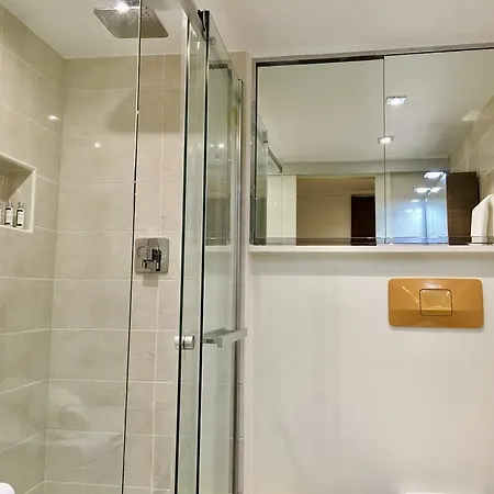Apartment Larem Suites Old Town Genf